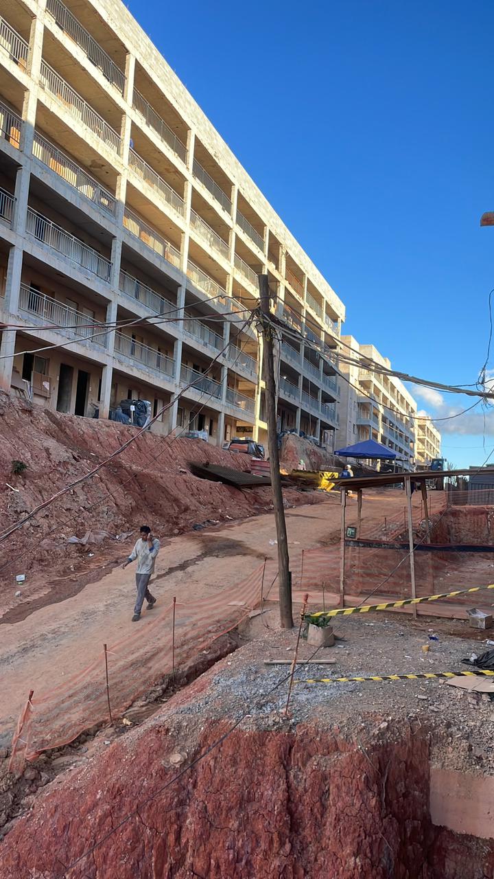 Canteiro de obra predial em execução